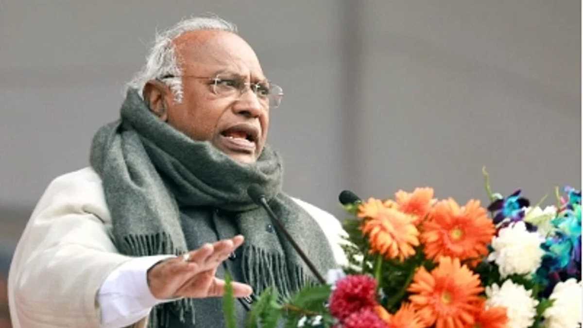 खड़गे ने भाजपा पर साधा निशाना, बोले- गुजरात मॉडल कुचल रहा है गरीबों की आकांक्षाएं